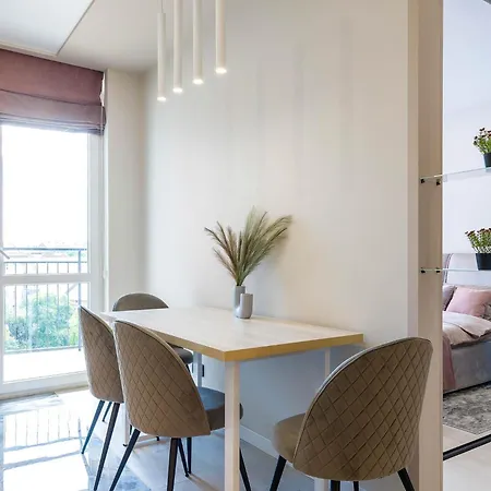 новобудова великобританія вул шевченка 27 Apartment