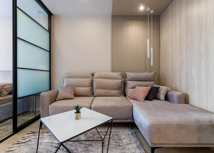 новобудова великобританія вул шевченка 27 Apartment