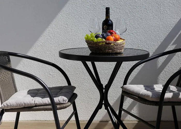 новобудова великобританія вул шевченка 27 Apartment