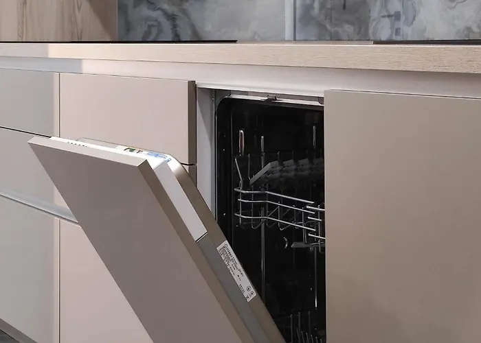 новобудова великобританія вул шевченка 27 Daire *